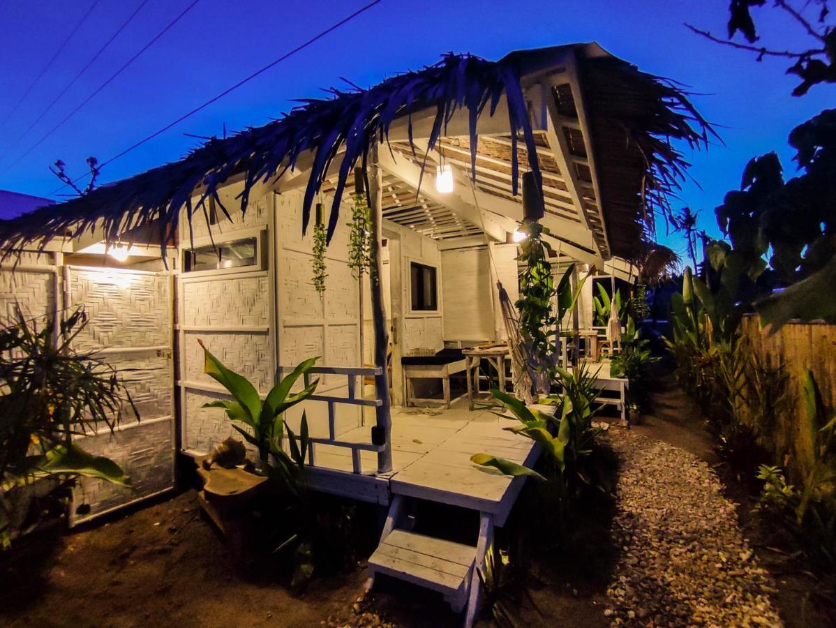 The Surf Shacks - Beach House, Aircon, Fast Wifi General Luna  Exterior photo